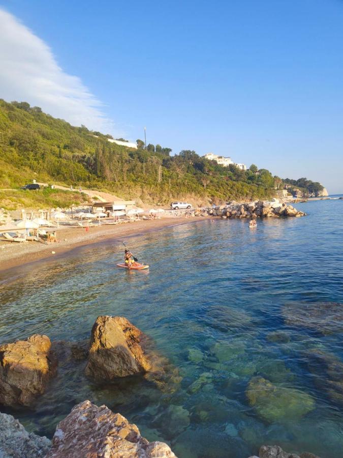 Apartments Drobni Pijesak Petrovac Luaran gambar