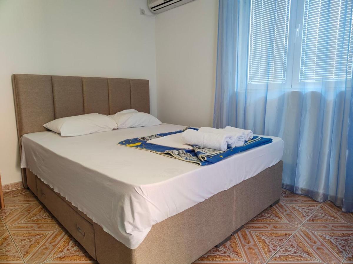 Apartments Drobni Pijesak Petrovac Luaran gambar