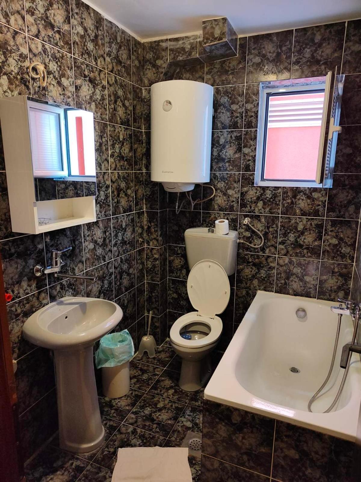 Apartments Drobni Pijesak Petrovac Bilik gambar
