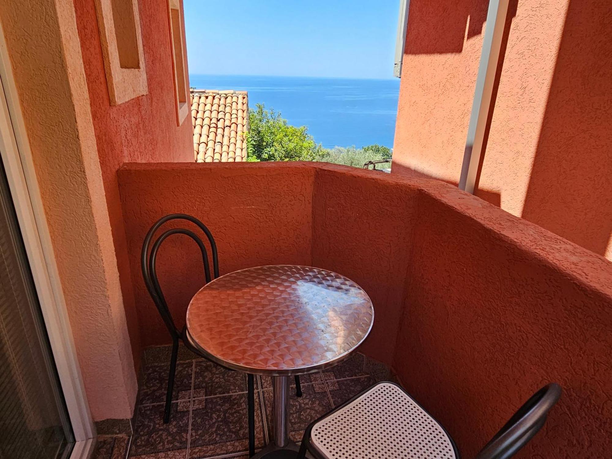 Apartments Drobni Pijesak Petrovac Bilik gambar