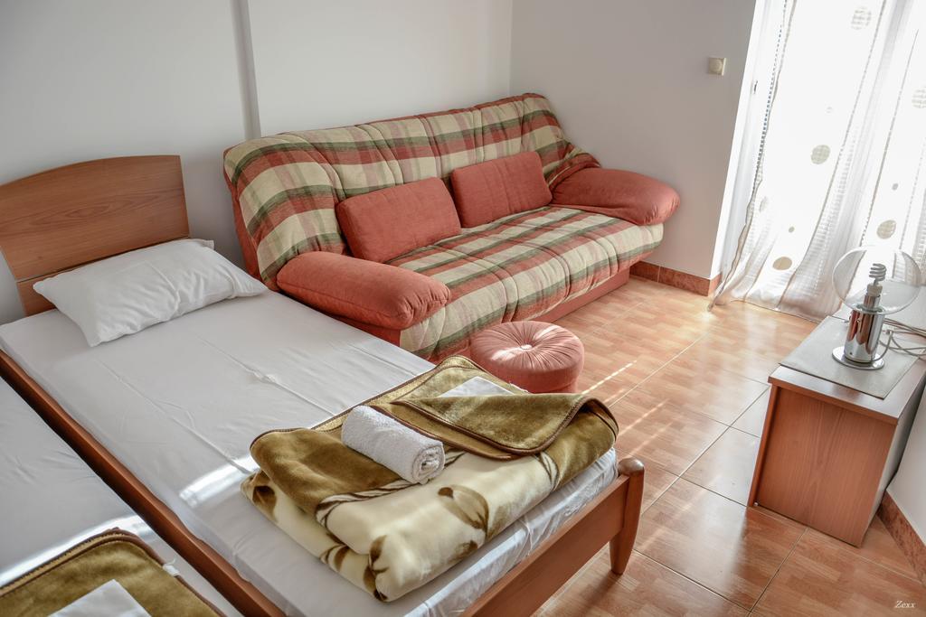Apartments Drobni Pijesak Petrovac Luaran gambar
