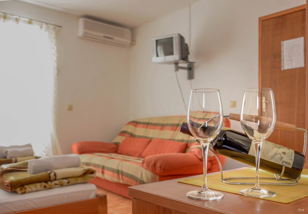 Apartments Drobni Pijesak Petrovac Luaran gambar